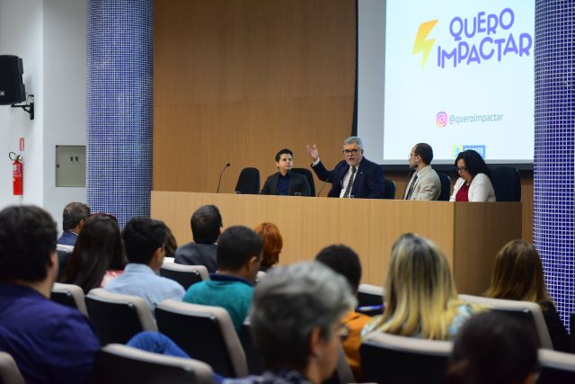 Desembargador Luiz Carlos Figueiredo realiza a abertura do evento