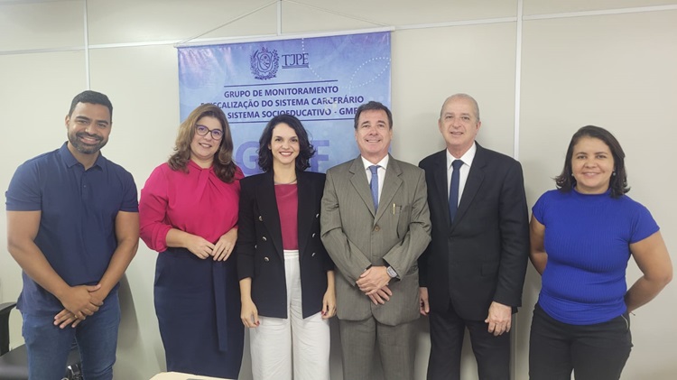 Foto da notícia - Comissão Executiva do TJPE se reúne para discutir sobre a ocupação de vagas prisionais